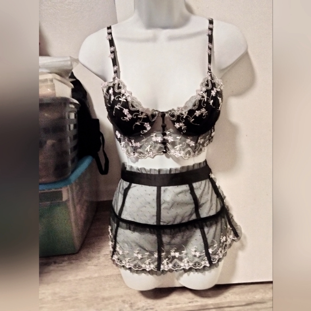 For Love and Lemons set